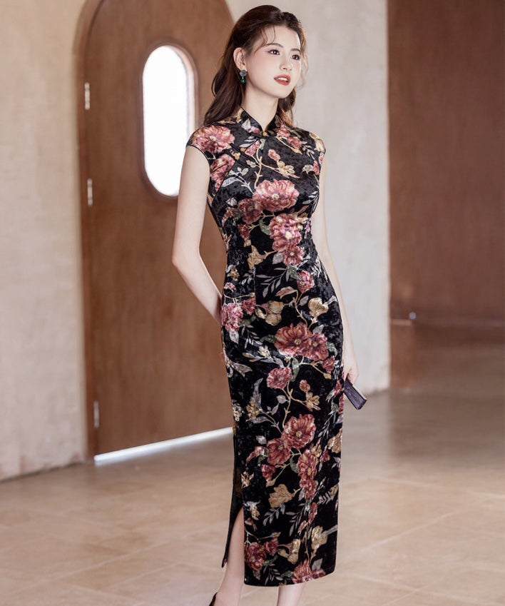Lady Rong's Velvety Cheongsam
