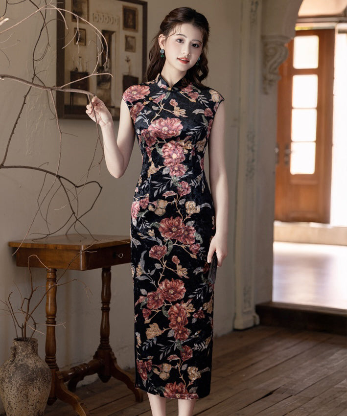 Lady Rong's Velvety Cheongsam