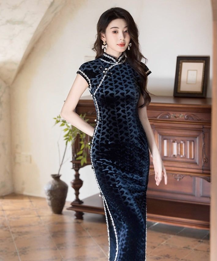 Wenwen's Maxi Lace Trim Cheongsam