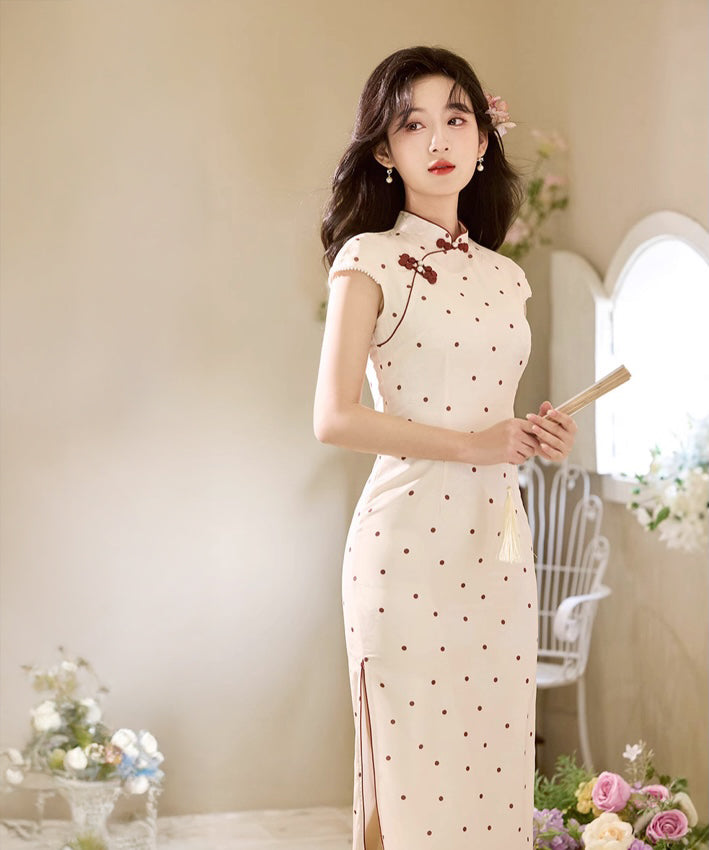 Yee Ru Dolly 旗袍