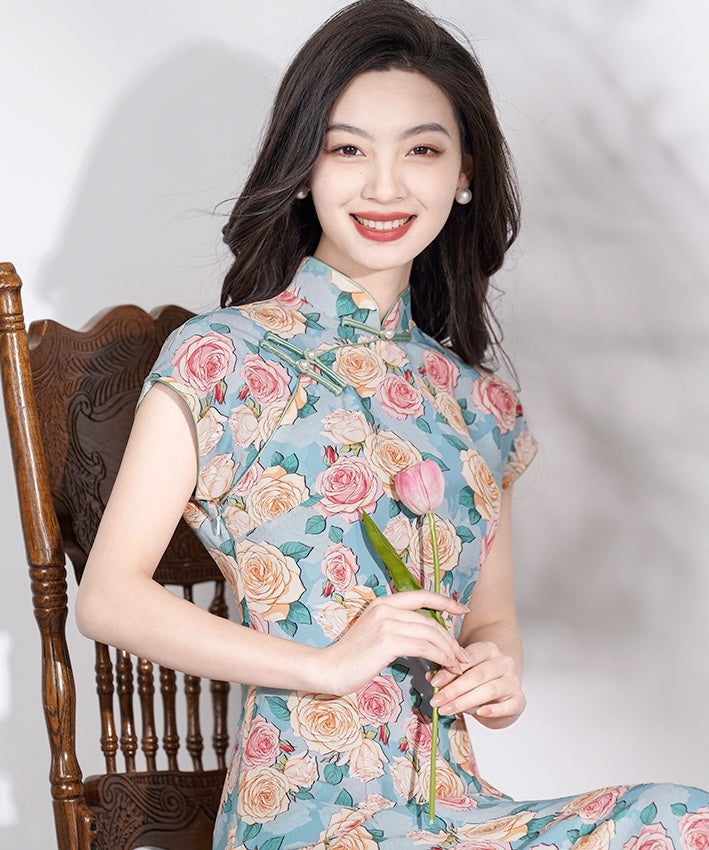 Yan 的浪漫长款旗袍