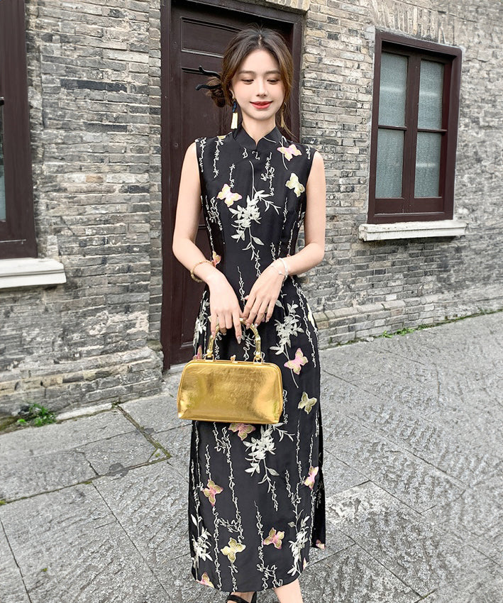 Luna's Embroidery Cheongsam