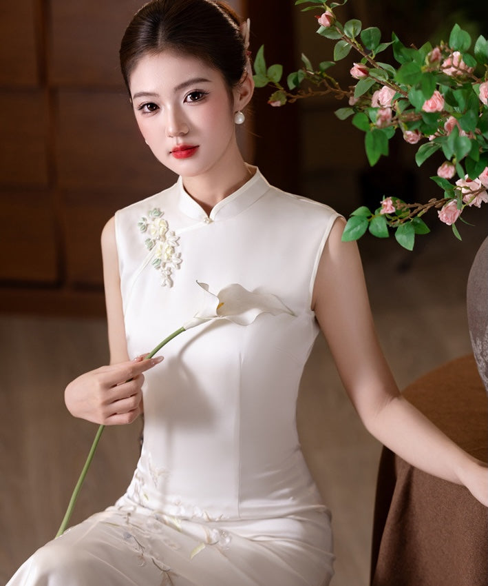 Grüner Jade-Mosaik-Cheongsam