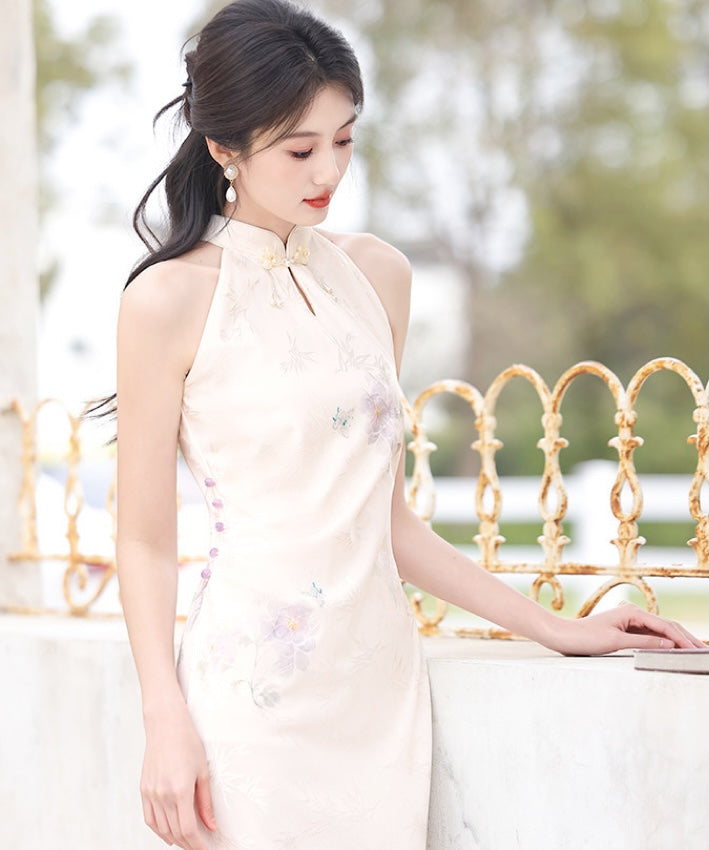 象牙白花朵挂脖旗袍