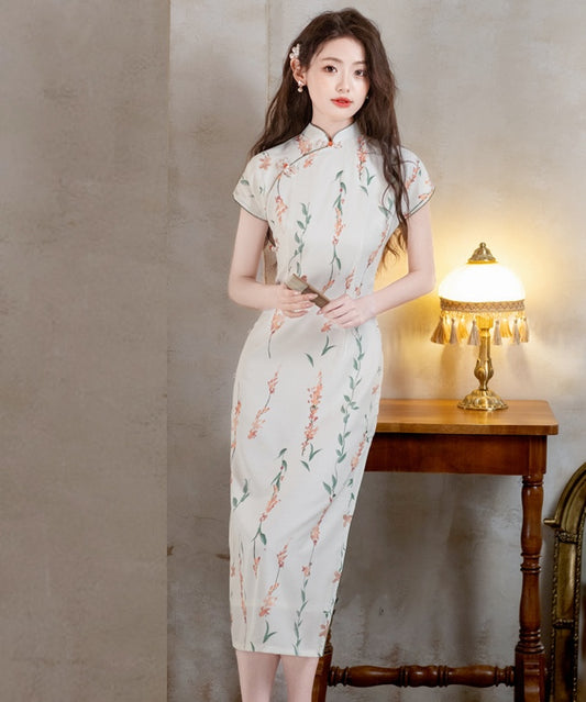 Xuan's Floral Cheongsam