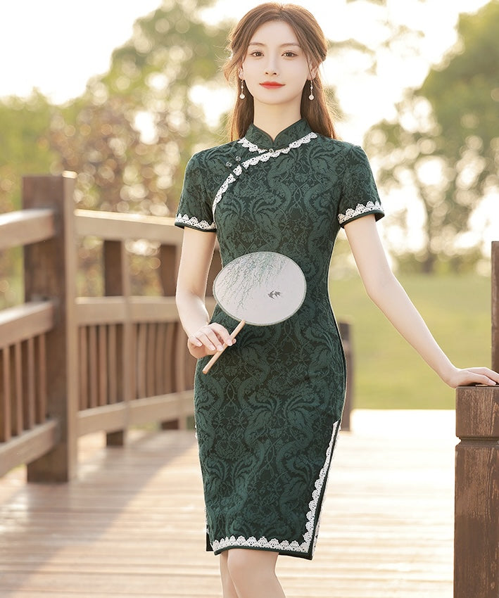 Olive Lace-Trimmer Short Cheongsam