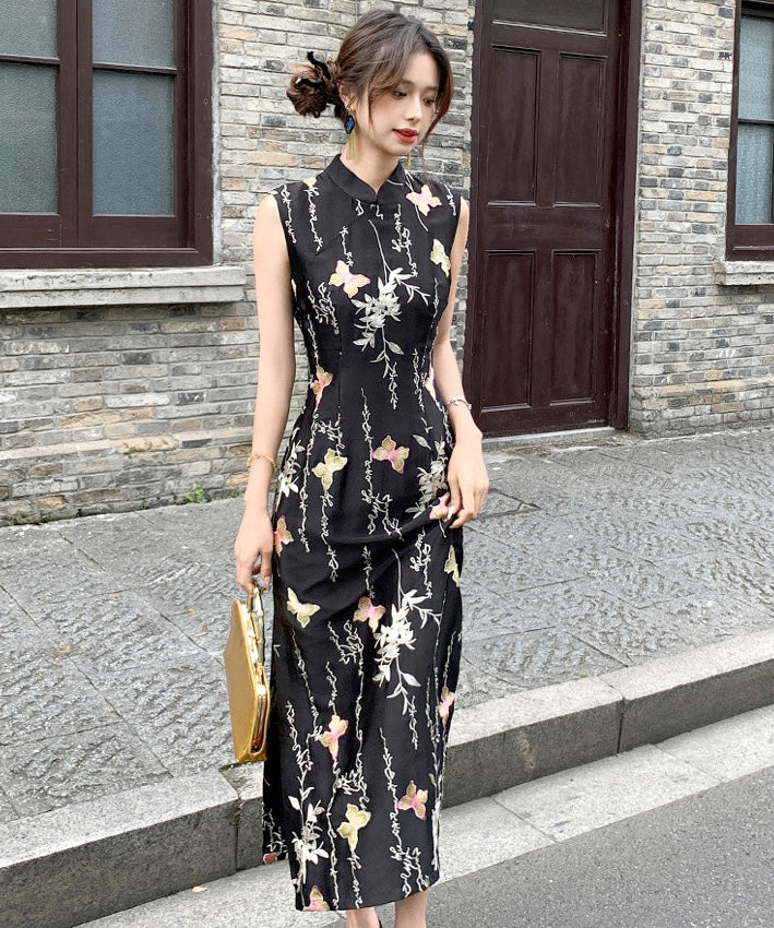 Luna's Embroidery Cheongsam