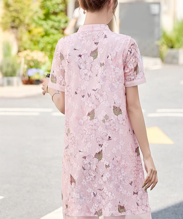 Ke Tian's Pink Lace Cheongsam