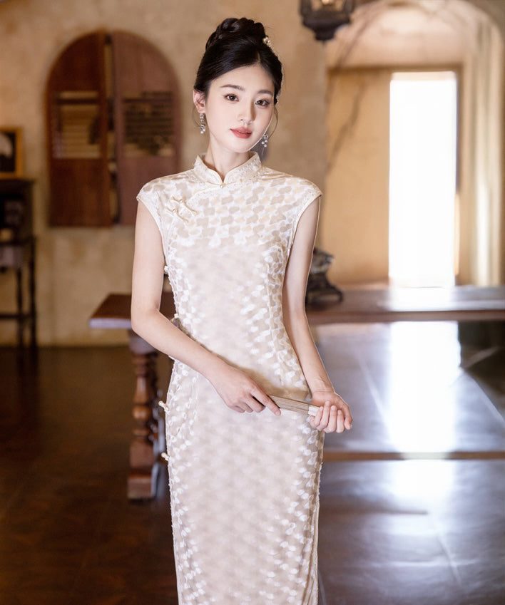 Yuru Capsleeveless Maxi Cheongsam