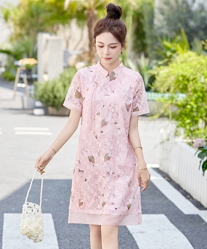 Ke Tian's Pink Lace Cheongsam