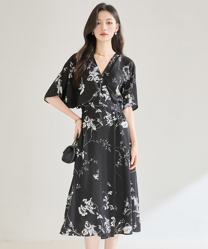 Black White V-neck Wrap-around Dress
