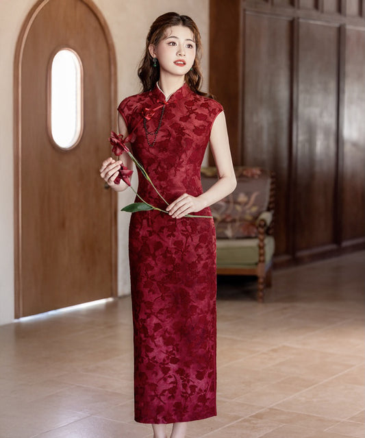 Ruoxuan's Crimson Vow Cheongsam