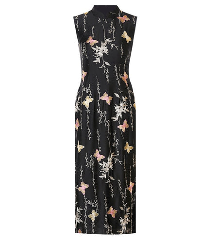 Luna's Embroidery Cheongsam