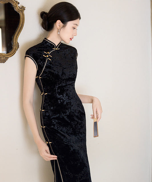 XiaXin Black  Velvet Cheongsam