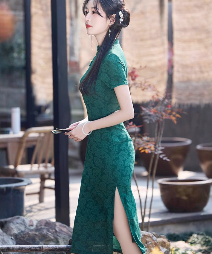 The Green Rose Cheongsam