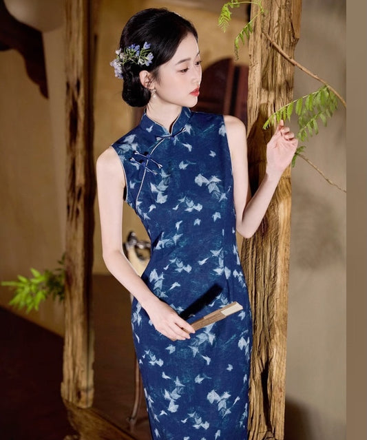 Sky Blue Sleeveless White Cheongsam