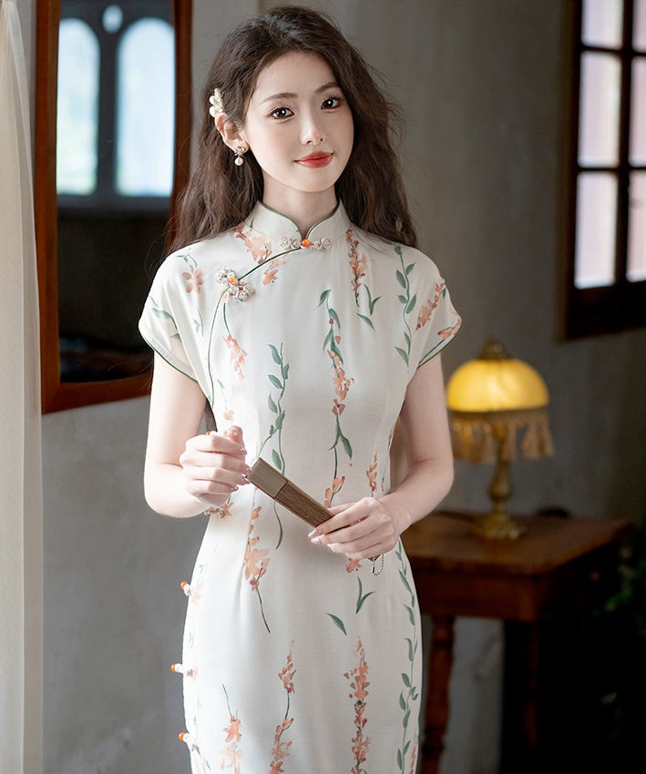 Teng Ruo's Garden Mist Cheongsam