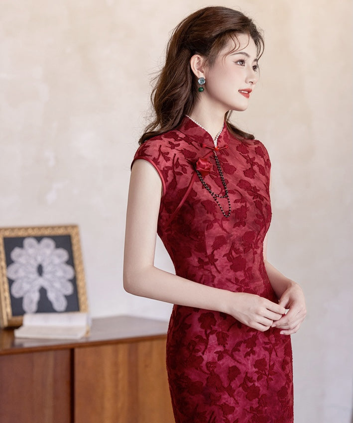 Ruoxuan's Crimson Vow Cheongsam