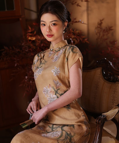Zinnoberrotes Zweig-Cheongsam