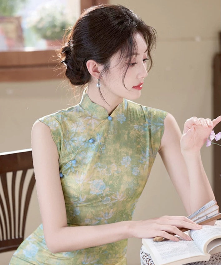 Ruoling Bloom Cheongsam