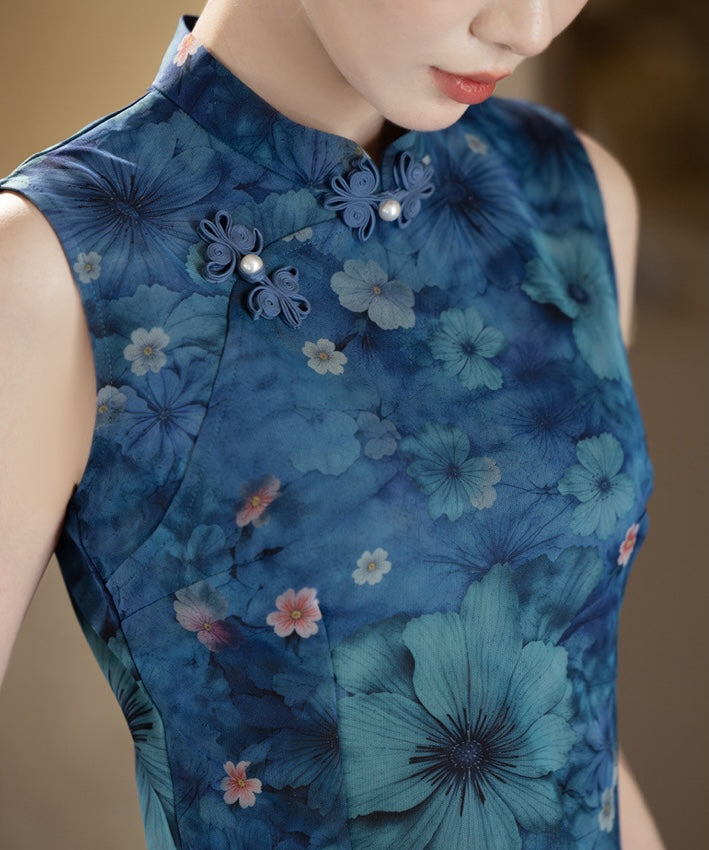 Midnight Bloom Cheongsam