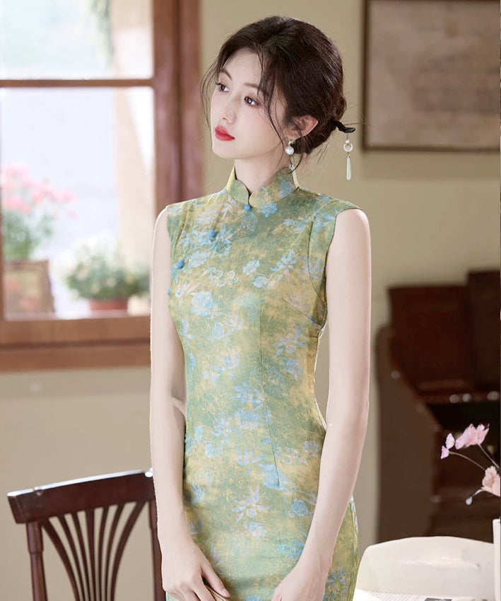 Ruoling Bloom Cheongsam