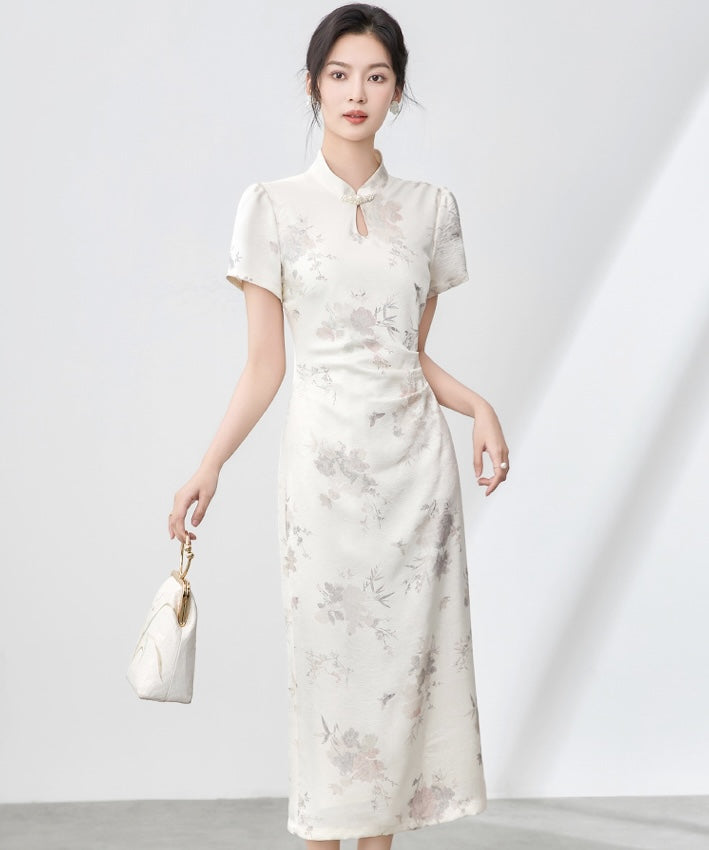 Pearlyn's Pearl Cheongsam