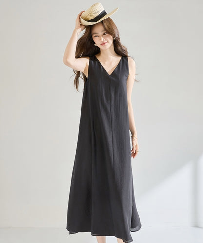 Elara Flow Dress