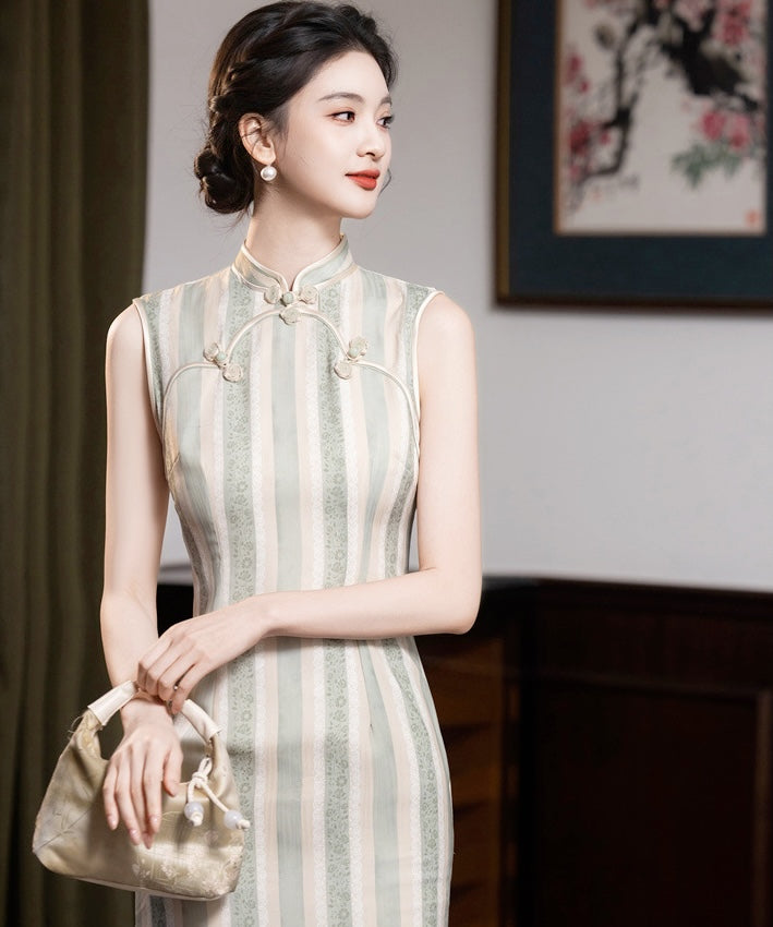 Verdant Line Cheongsam