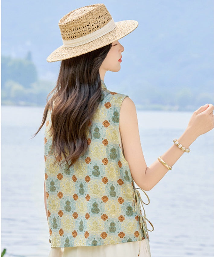 Eirisse Porcelain Cheongsam Set