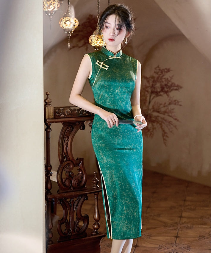 Royal Emerald Cheongsam