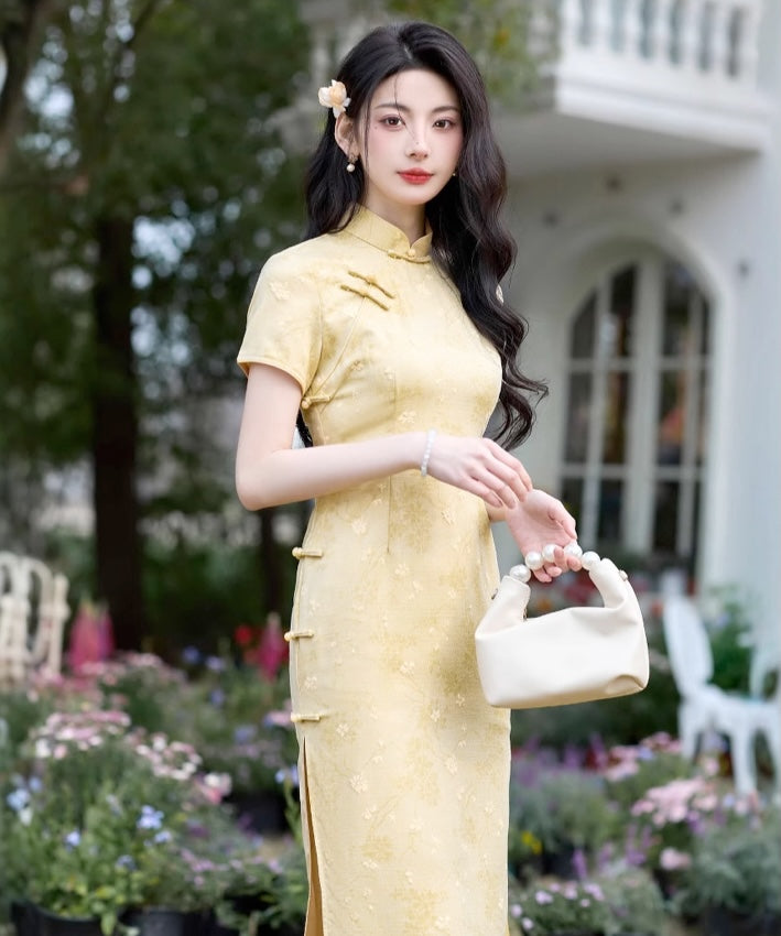 Tian Tian's Yellow Cheongsam