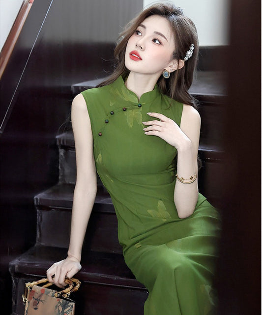 Verdant Grace Cheongsam