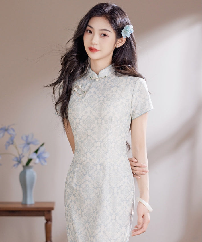 Lady Elowen Porcelain Cheongsam