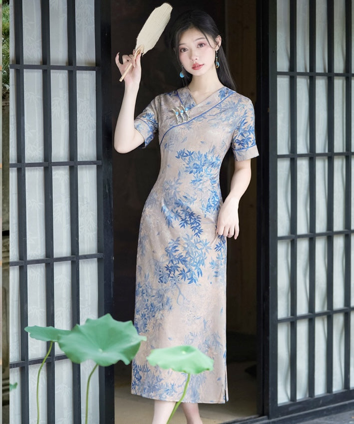 Kimmy's Modern V-Neck Cheongsam