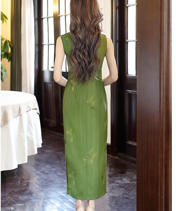 Verdant Grace Cheongsam