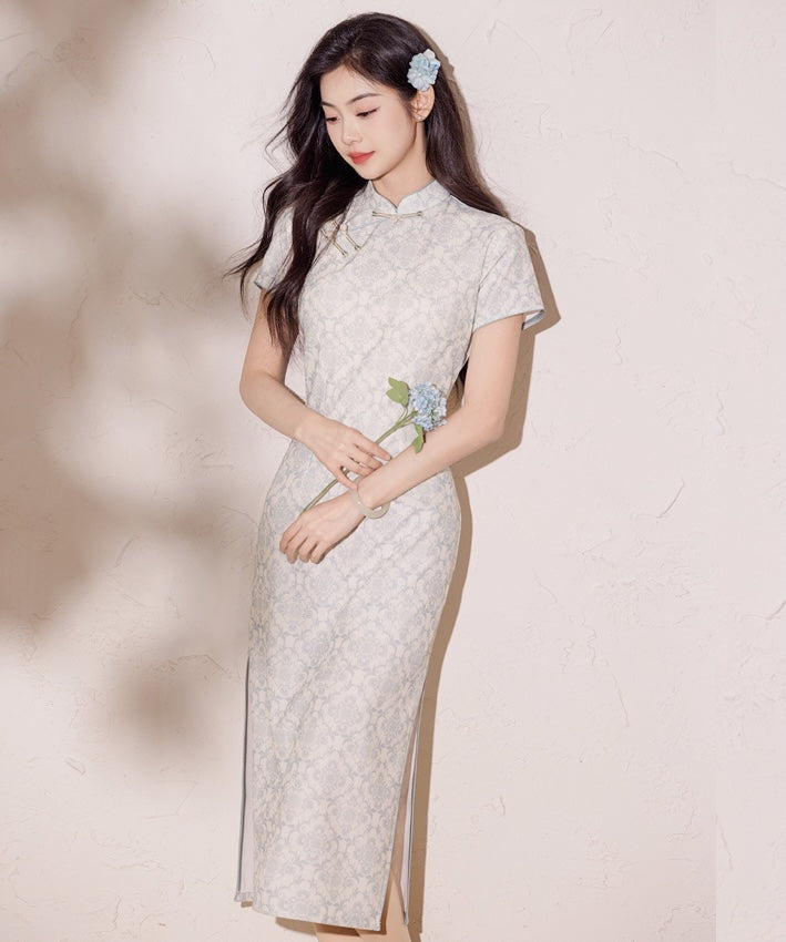 Lady Elowen Porcelain Cheongsam