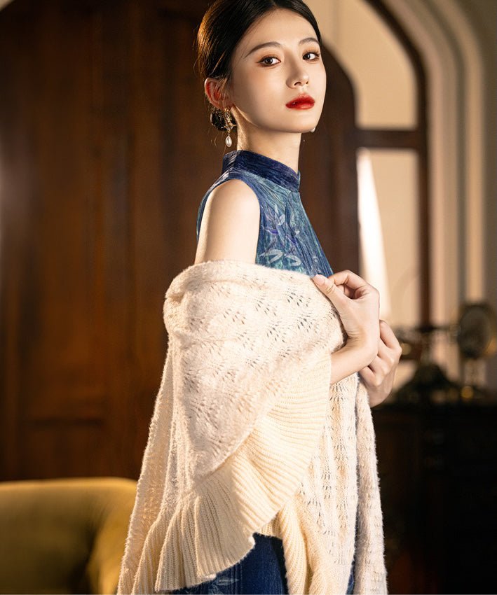 Bella's Ruffle Knit Shawl