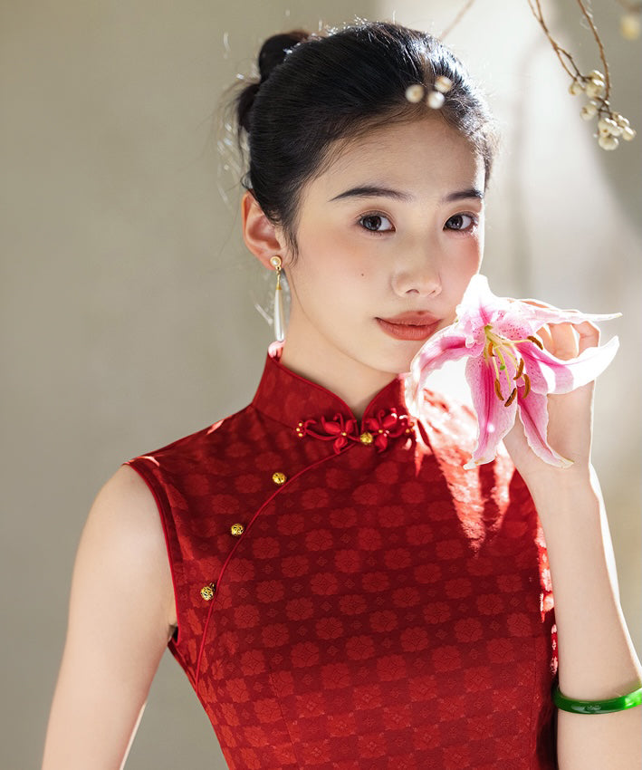 橄榄色挂脖旗袍