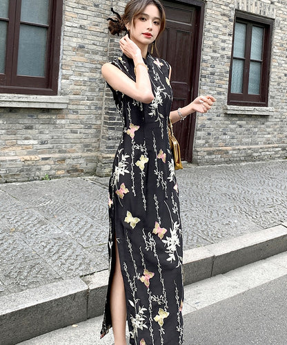 Luna's Embroidery Cheongsam