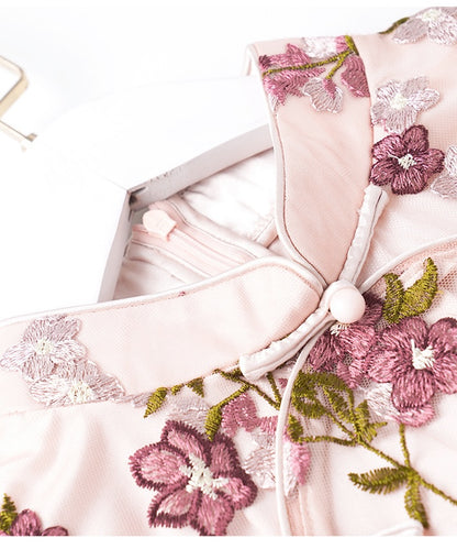 Jiayi's New Embroidery Cheongsam