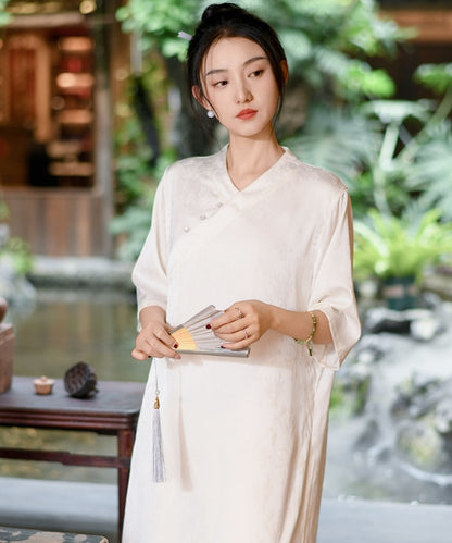Tian Casual V-Neck Cheongsam
