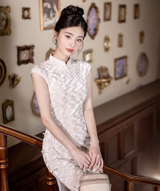 Yuru Capsleeveless Maxi Cheongsam